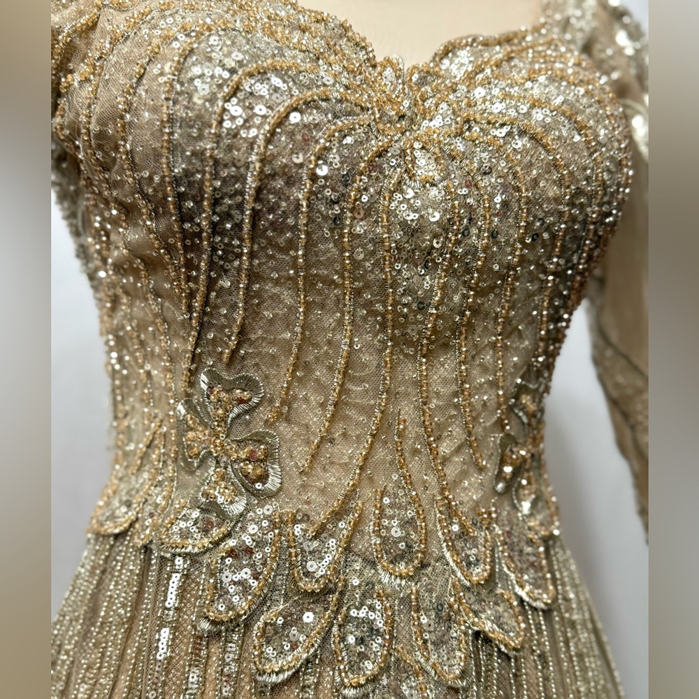 Gold Evening Gown - Picture 5 of 10